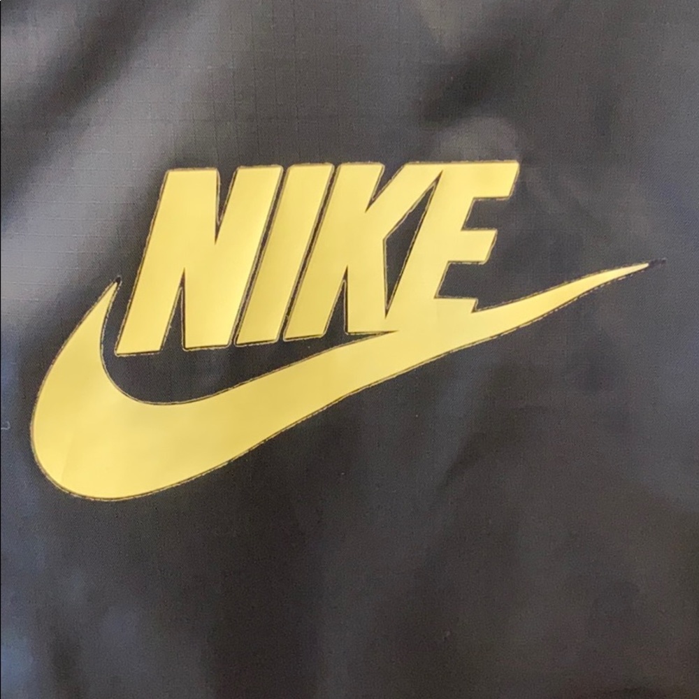 Nike jacket - Picture 2 of 6